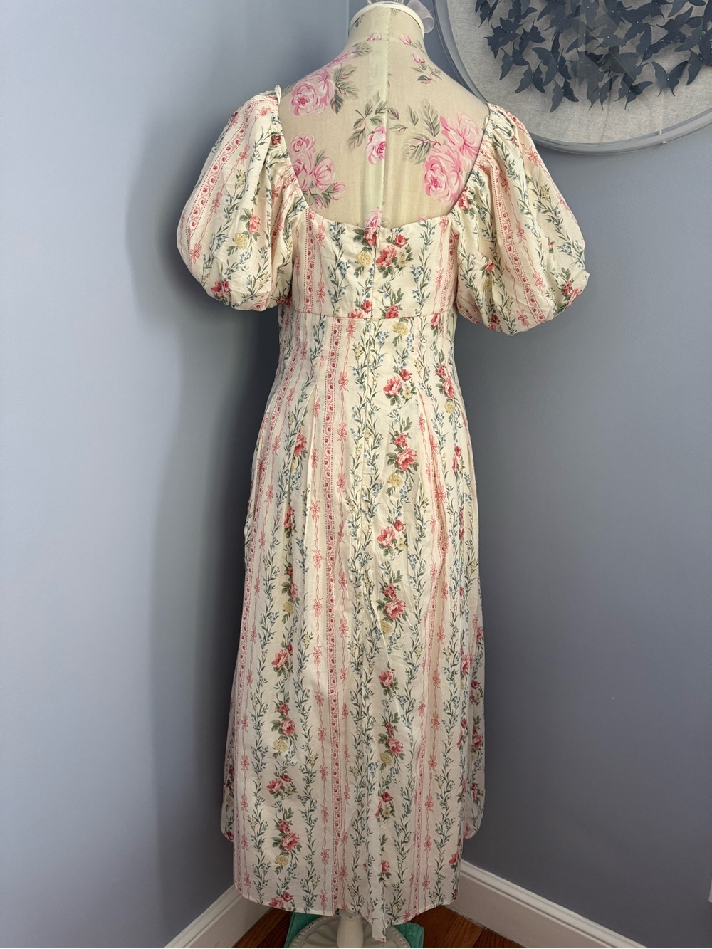 Storia Cream Floral Puff-Sleeve Maxi Dress with Pink Rose Print - Picture 8 of 15